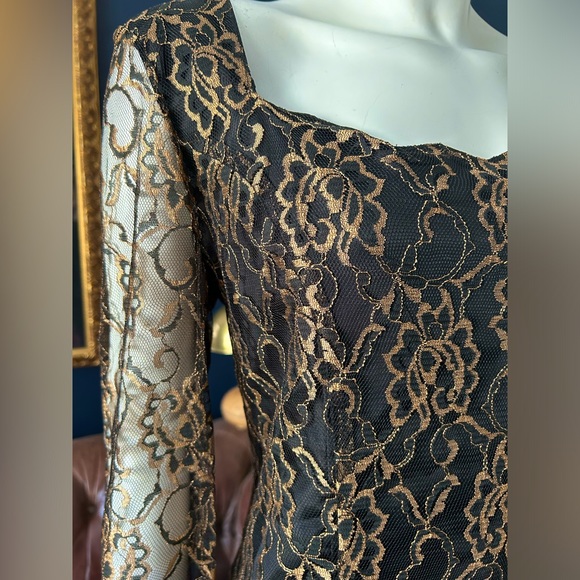 SOLDSOLDSOLD Vintage lace formal dress - Picture 4 of 8